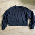 Lululemon  Crewneck Photo 1