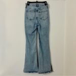 Old Navy  Women’s Higher High Rise Flare Secret-Smooth Pockets Jeans sz 4 NWOT Photo 4