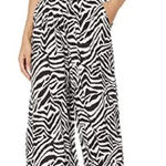 Jessica Simpson  Size XS, Gardenia Etched Zebra Cropped Pants. New With Tags. Photo 0