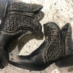 Circle G gorgeous corcle G distressed boots Photo 2