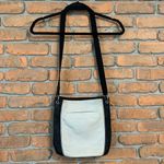 The Sak  Women's Pebbled Leather‎ Laurel Crossbody Bag Colorblock Medium Size Photo 5
