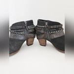 Dolce Vita Yasmina Chain Dark Gray Suede Leather Ankle Boots Size 8 Photo 2