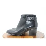 Vince Black Harriet Leather Ankle Boots Size 7M Block Heel Made in Italy Photo 4