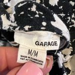 Garage Medium Black White Floral Criss Cross Back Short Sleeve Crop Top Photo 4