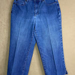 Christopher & Banks Christoper & Banks Women's Classic Fit Blue Denim Capri Jeans Comfort Size 8 EUC Photo 0