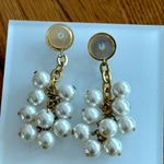 Women’s Pearl Cluster Earrings Bridal Accessories Drop Earrings. Gold Photo 2