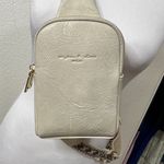 Boutique Crossbody Sling Bag with Dual Zipper in Blonde with Adjustable Guitar Strap Photo 2