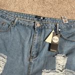 Boohoo  Woman’s denim shorts Photo 2