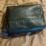 Adrienne Vittadini  black largecosmetic bag Photo 1