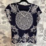 Solitaire  Anthropologie Blue and White Embroidered Boho Blouse top v neck L Photo 0