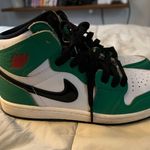 Nike Jordan Nike Air Jordan 1 Mid Photo 0