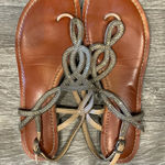 Giani Bernini Flat sandals embellished with gold accents. Photo 0