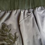 Fabletics Womens Olesia Shine Compression Shorts Floral Grey Size M EUC #7567 Photo 6