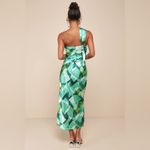 NWT Lulus Iconic Presence Green Abstract Satin One Photo 1