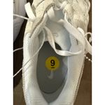 Nike NWOB‎  Zoom Seeker Women's Running Shoes White Beige DR9761-100 Size 9 Photo 5