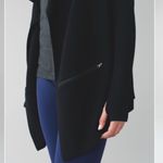 Lululemon Resolution Wrap Black 10/12 Cashmere EUC Photo 3