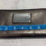 Marc Jacobs Women's Standard Supply Pewter Zip Around Workwear Wallet Photo 7