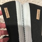 Tommy Bahama  Women’s  Slip-on Size 8 Photo 3