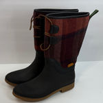 Kamik  Red and Black Plaid Winter Boots Photo 0
