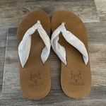 KuaiLu Tan Woven Flip Flops Women’s Sole 9.75" Soft Strap Sandals Neutral Beachy Brown Size 7 Photo 1