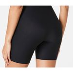 Spanx Mid-Thigh Shorts Women's Plus 2X Black Compression Lightweight Smoothing Photo 1