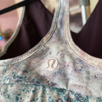 Lululemon  reversible retreat bra size 4 new sugar crush purple‎ blue Photo 4