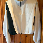 Sports Illustrated Women's Cropped Pullover Sweatshirt Colorblock M Gray Size M Photo 0