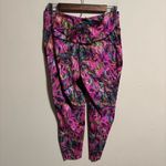 Lululemon Base Pace High-Rise Running Tight 25"
Hyper Flow Pink Multi- Size 12 Photo 5