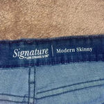 Levi's Women’s NWT Signature by Levi Strauss Jeans Photo 2