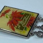 Merry Christmas Vintage Jewelry Pin Brooch Poinsettias and Dangling Pinecones Photo 0
