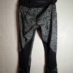 Lululemon Pace Rival Crop full on luxtreme size 4 in stripe play slate black Photo 3