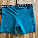 Under Armour  Women’s HeatGear Compression Shorts Teal XL Photo 1