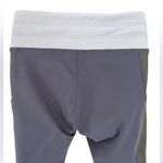 Fabletics Powerhold Grey/Olive Green Colorblock Cargo Leggings Photo 5