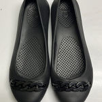 Crocs  Women’s Gianna Black Rounded Ballet Flat with Chain Link Accent- Size 6 Photo 0