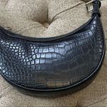 Leather Crocodile Embossed Bag Black Photo 2
