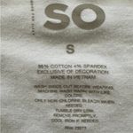 SO  White Small V Neck Cropped Short Sleeve Top Juniors Photo 4