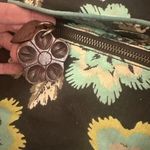 Gap Vintage Women's Small Retro Floral Tropical Clutch Wooden Handle Purse Photo 9