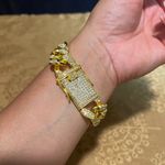 Boutique Chunky Gold Tone Rhinestone Bling Bracelet Photo 2