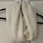 Infinity Scarf White Photo 0