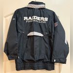 NFL On Field Reebok RAIDERS Football AFC Women’s Windbreaker Jacket. Hidden hood Black Size M Photo 1