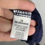 Zenana Outfitters Navy Blue V Neck Short Sleeve Tee size 2X Photo 7