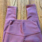 Alo Yoga  Airlift Leggings - Rosewood Photo 2