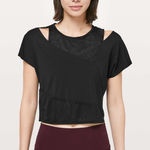 Lululemon  No Inhibitions Tee Black Photo 0