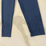 Aeropostale Laser Cut Floral Cropped Yoga Leggings Blue Activewear Women's Small Photo 1