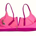 Salt + Cove Ribbed V Photo 7