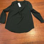 Chic Forest Green V Photo 1