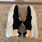 UGG NWOB  Women's La Flex Sneaker Photo 12