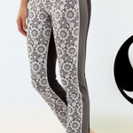 Lululemon Compass Pants Women's 6 Gray Black Athletic Legging Yoga Photo 0