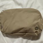 Lululemon Everywhere Belt Bag Photo 0