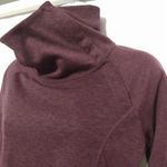 Mondetta  Turtle neck wool blend snap adjustable maroon small key hole sleeve Photo 9